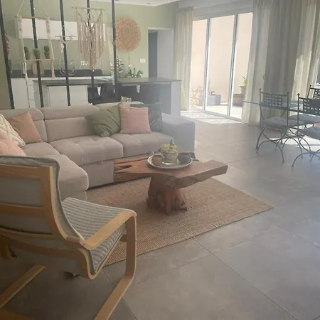 Maison En Provence Avec Piscine Proche Avignon